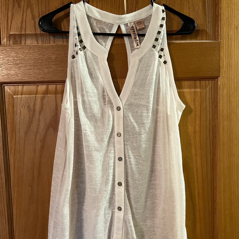 Button up tank